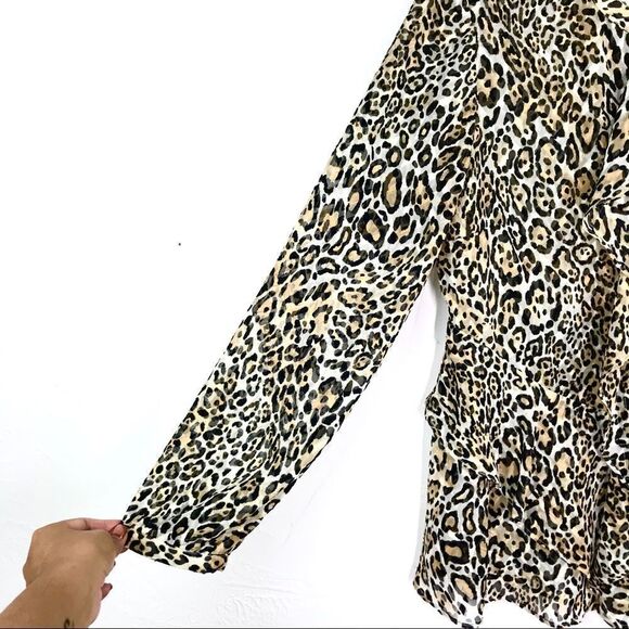 Chico’s Leopard Print Ruffle Button Up Long Sleeve Top Small - Picture 4 of 9